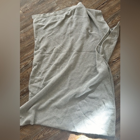 Quince Other - Quince Gray Nursing Shawl